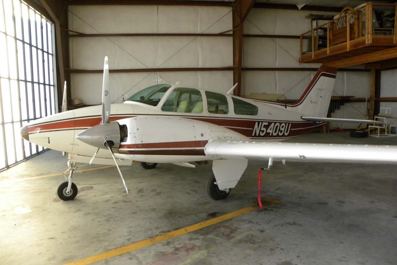 1967 Beechcraft B-55 Baron